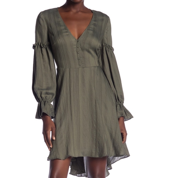 BCBGMaxAzria Dresses & Skirts - Long Sleeve Hi-Lo Hem Summer Dress! Limi